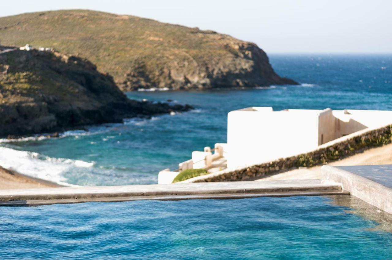 Sea Rock & Sky Private Residence Merchia Beach Exterior photo